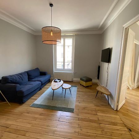 Grand Appartement De Caractere Au Coeur De Ville Moulins  Bagian luar foto